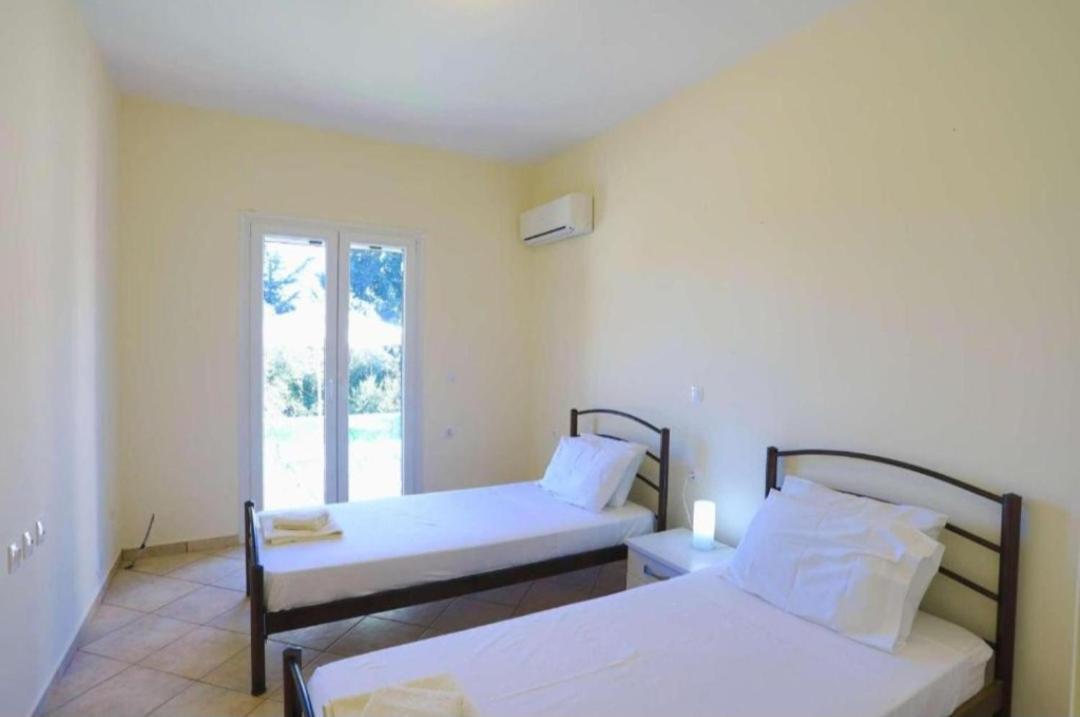 Villa Ieremias Astrakeri